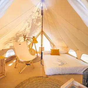 https://glamping-oh-cambrils.catalonia-hotels.com